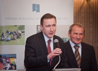 Andrzej Folwarczny, Prezes Forum Dialogu i Henryk Wujec, Przewodniczący Rady Fundacji Forum Dialogu